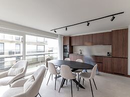 Apartment Located Close to the Beach