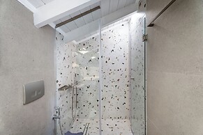 Ennea Muses Rooms & Suites