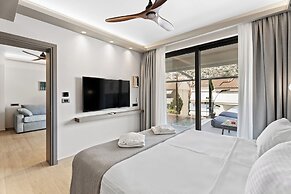 Ennea Muses Rooms & Suites