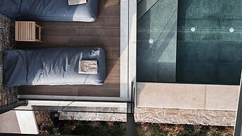 Ennea Muses Rooms & Suites