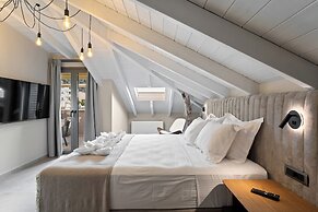 Ennea Muses Rooms & Suites