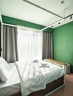 Zeus is Loose Hostel