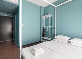 Zeus is Loose Hostel