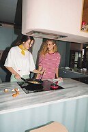 Zeus is Loose Hostel