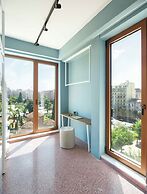 Zeus is Loose Hostel