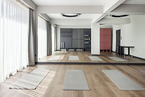 Zeus is Loose Hostel