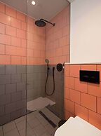 Zeus is Loose Hostel