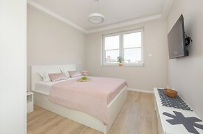 Morska Apartment With Spa by Renters