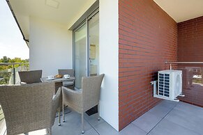 Morska Apartment With Spa by Renters