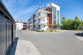 Morska Apartment With Spa by Renters