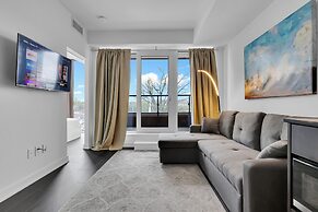 Modern suite steps to port credit Go