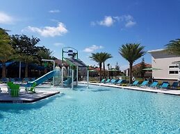 Luxurious 6bd Pool Haven Refreshing And Chic-4464n 6 Bedroom Home by R