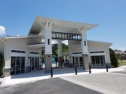 Luxurious 6bd Pool Haven Refreshing And Chic-4464n 6 Bedroom Home by R