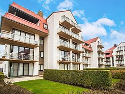 Nice Apartment With Shared Pool