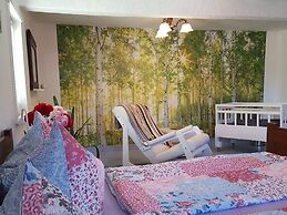 Charming Holiday Home With Natural Garden