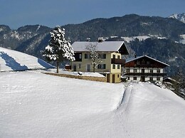 Neuhausl, Brandenberg With Sauna and Amazing View