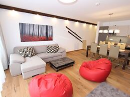 Luxury Apartment With Balcony and Access to Sauna