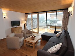 Luxury Apartment With Balcony and Access to Sauna