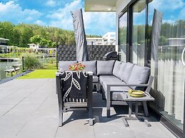 Watervilla in Beautiful Area Near Harderwijk