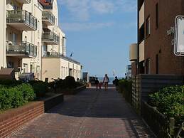 Near the Beach Modern Retreat