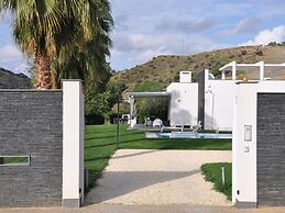 Holiday Home in Leonforte With Private Pool
