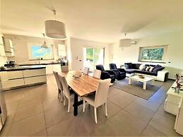 Holiday Home in Leonforte With Private Pool