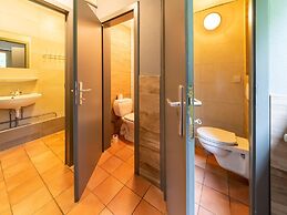 Spacious Holiday in Wanne With Garden