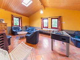 Spacious Holiday in Wanne With Garden