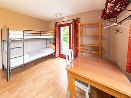 Spacious Holiday in Wanne With Garden