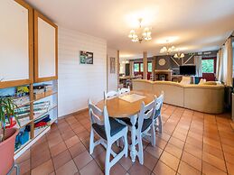 Spacious Holiday in Wanne With Garden