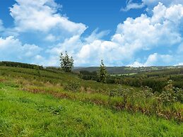 Spacious Holiday in Wanne With Garden