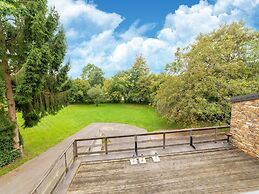 Spacious Holiday in Wanne With Garden