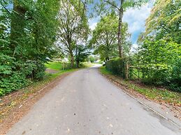 Spacious Holiday in Wanne With Garden