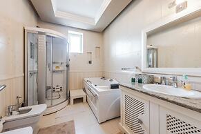 The Grand Luxurious Duplex