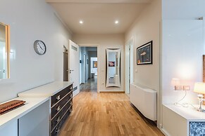 The Grand Luxurious Duplex