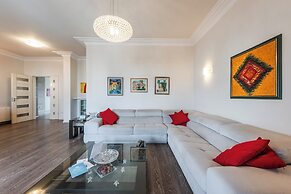 The Grand Luxurious Duplex