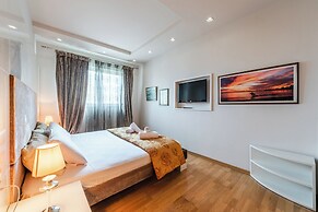 The Grand Luxurious Duplex