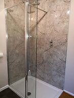 Lovely, Spacious 1-bed Apartment in Poole