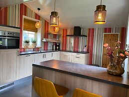 Villa With hot tub Near the Wadden Sea