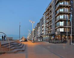 Guernsey 102 Located on the Beach in Koksijde