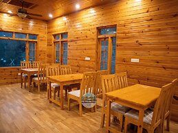 The FrozenFall Resort - Gulmarg