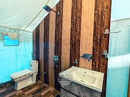 The FrozenFall Resort - Gulmarg