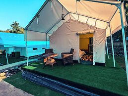 The FrozenFall Resort - Gulmarg