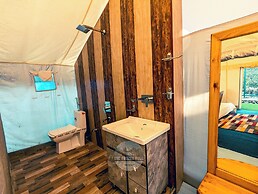 The FrozenFall Resort - Gulmarg