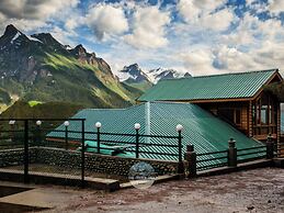 The FrozenFall Resort - Gulmarg