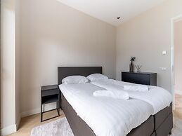 Beautiful Water Villa Near Harderwijk