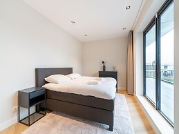 Beautiful Water Villa Near Harderwijk