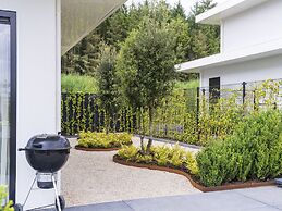 Beautiful Water Villa Near Harderwijk