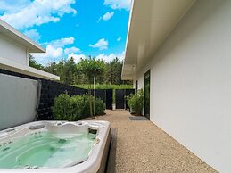 Beautiful Water Villa Near Harderwijk