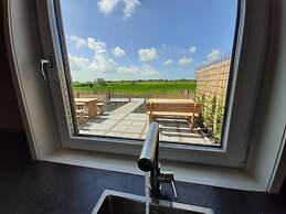 2 new Modern Homes Located Next to Each Other